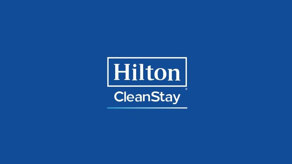 Hilton Garden Inn Frankfurt Airport Φραγκφούρτη Εξωτερικό φωτογραφία Hilton CleanStay