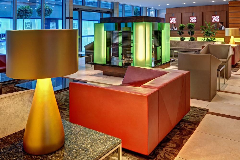 Hilton Garden Inn Frankfurt Airport Φραγκφούρτη Εξωτερικό φωτογραφία Interior of the hotel