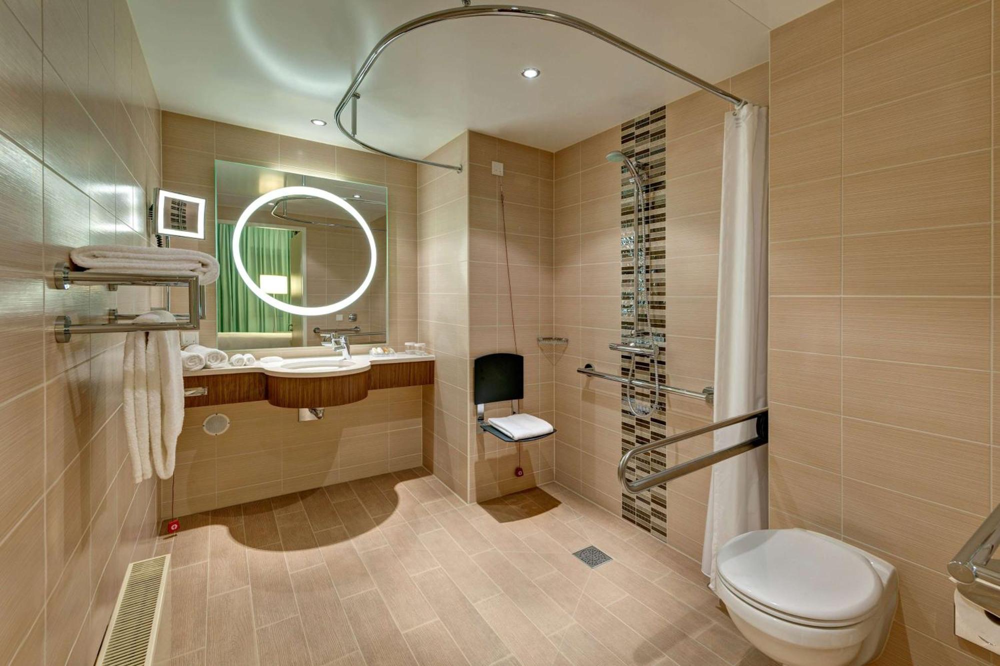 Hilton Garden Inn Frankfurt Airport Φραγκφούρτη Εξωτερικό φωτογραφία Bathroom