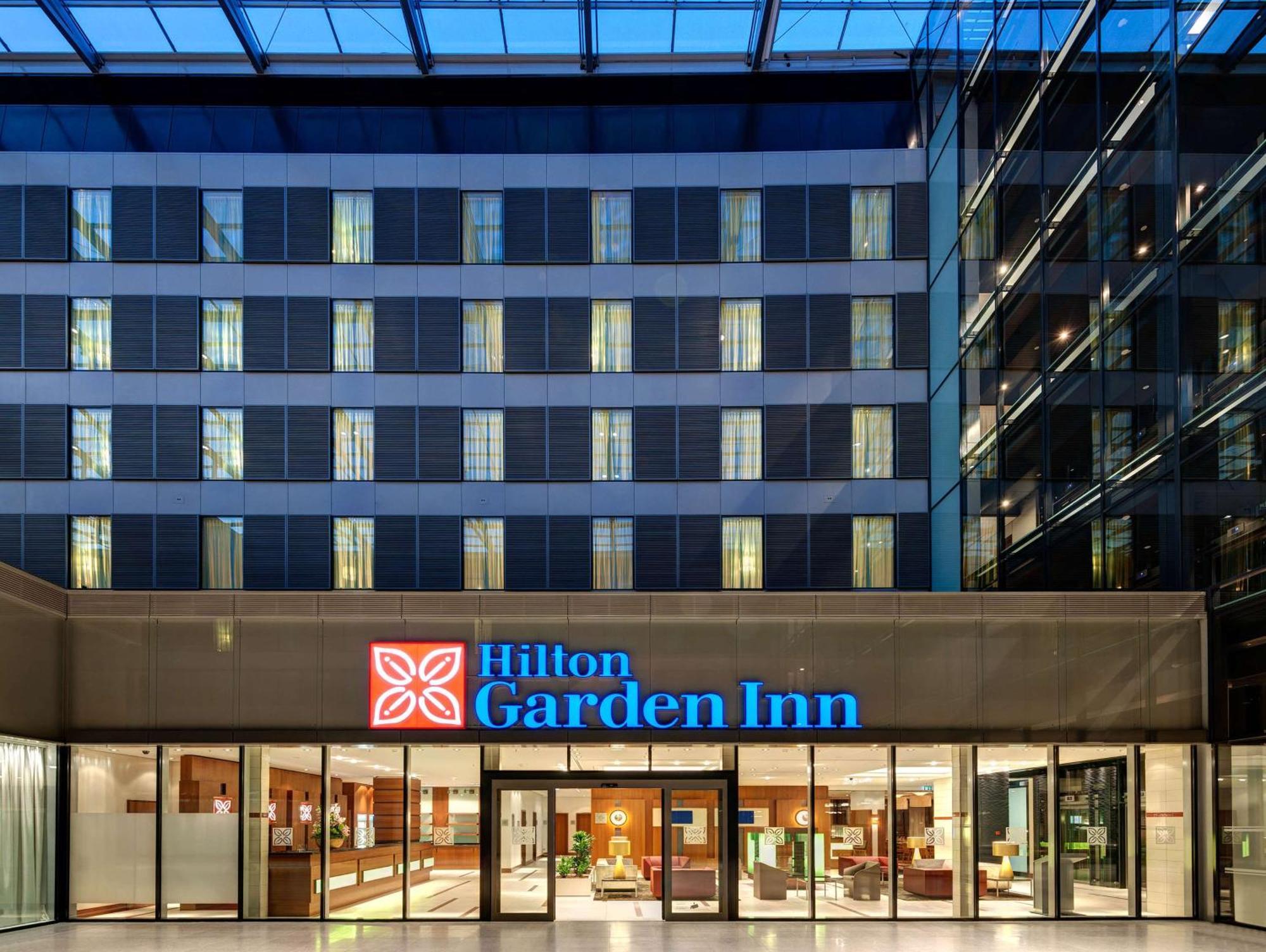 Hilton Garden Inn Frankfurt Airport Φραγκφούρτη Εξωτερικό φωτογραφία Hilton Garden Inn