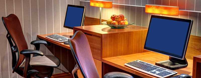 Hilton Garden Inn Frankfurt Airport Φραγκφούρτη Εξωτερικό φωτογραφία A computer in a hotel